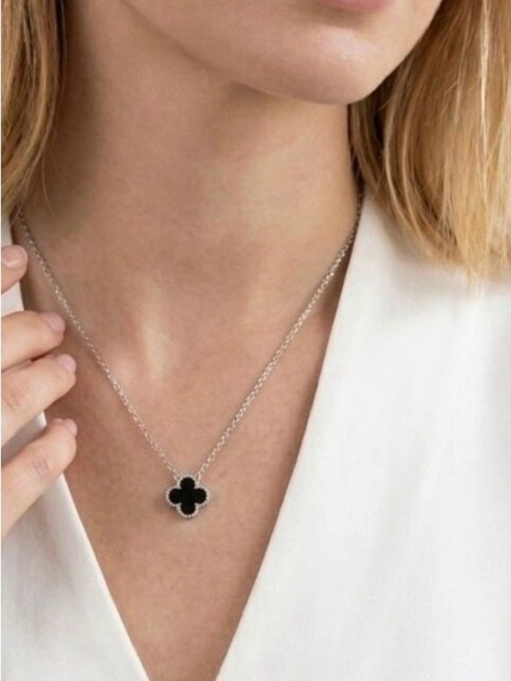 Necklaces Black Clover Pendant Necklace in Silver - Picture 2 of 5